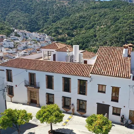 Benarraba Hostel
