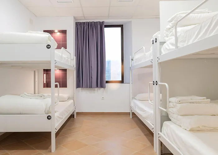 Albergue Benarrabá Hostel