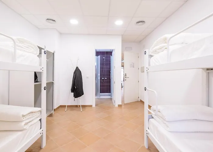 Albergue Benarrabá Hostel