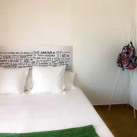 Benarraba Hostel *