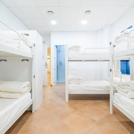 Benarraba Hostel بيت شباب