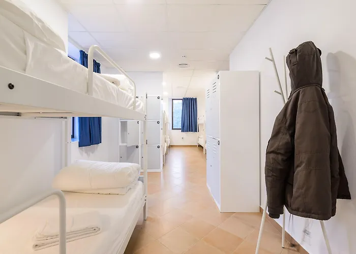 Benarraba Hostel *