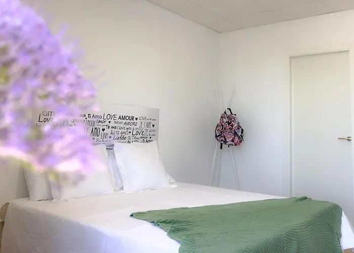 Benarraba Hostel ホステル Benarrabá