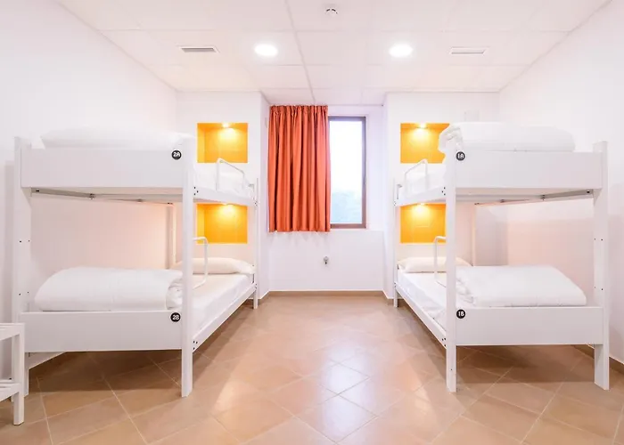 ホステル Benarraba Hostel