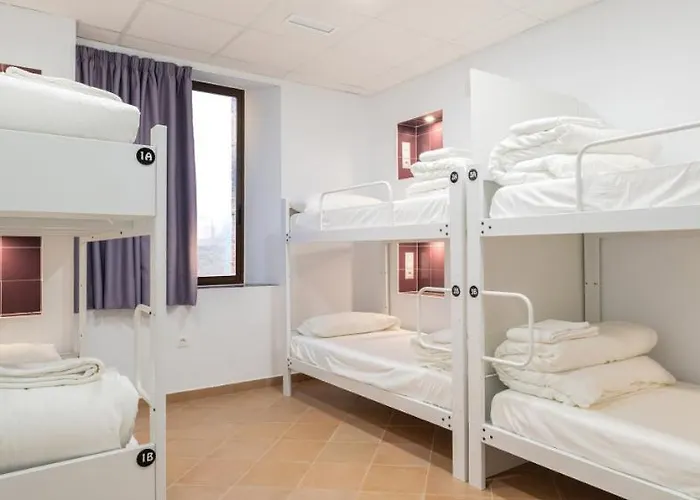 ホステル Benarraba Hostel