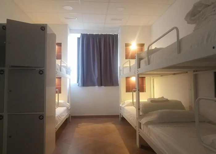 Benarraba Hostel ホステル